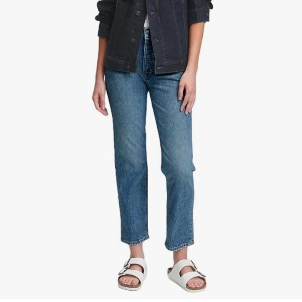 Gap High Rise Cheeky Straight Jeans (PETITE)